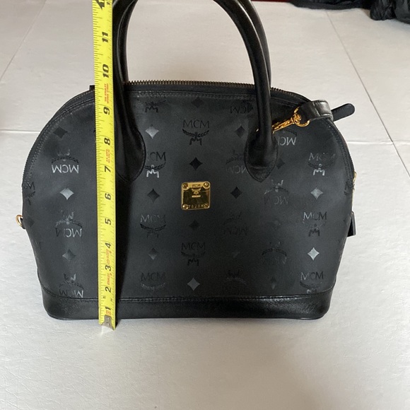 MCM Curved Tote Bag - Picture 7 of 8